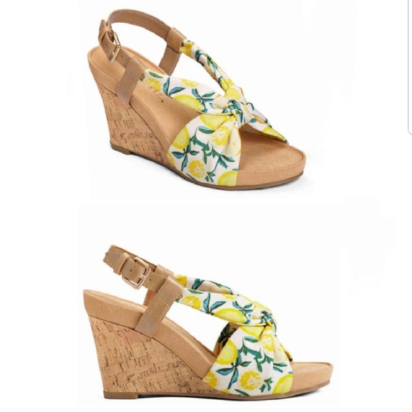 aerosoles platform sandals